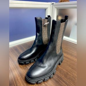 Michael Kors Ridley bootie